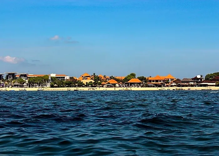 Отель Bali Powered By Cocotel Нуса-Дуа